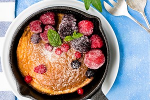 Ricotta hotcakes with fresh berries